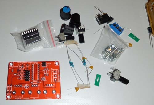 KKmoon-XR2206-High-Precision-Function-Signal-Generator-DIY-Kit-components KKmoon XR2206 High Precision Function Signal Generator DIY Kit the parts