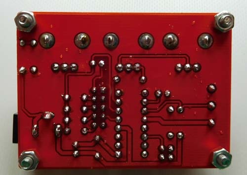 KKmoon-XR2206-High-Precision-Function-Signal-Generator-DIY-Kit-nuts-and-bolts