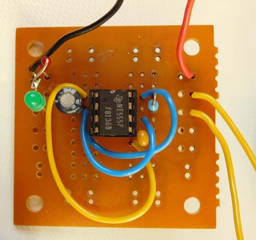 soldering-the-battery-and-led