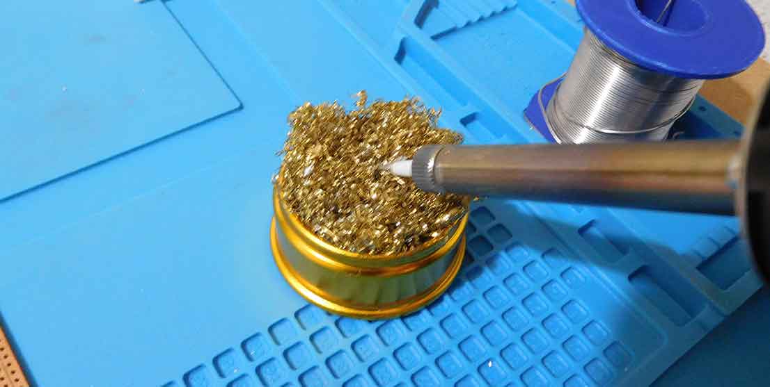 how-to-solder-on-veroboard-clean-the-tip how-to-solder-on-veroboard-clean-the-tip