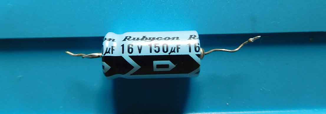 Axial-polarised-electrolytic-capacitor Axial-polarised-electrolytic-capacitor