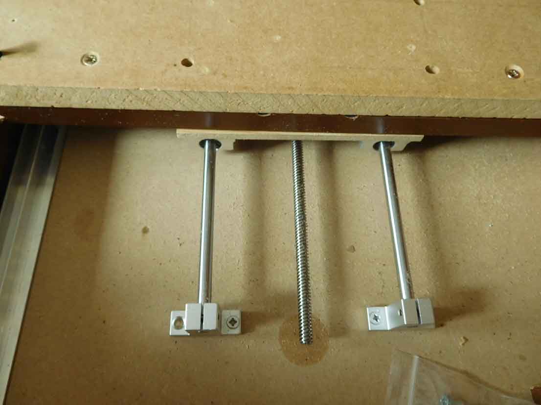 Building a hobby CNC machine moving table